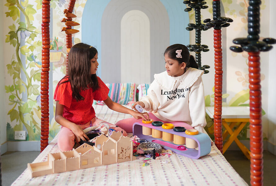 buy sustainable wooden furniture(1)